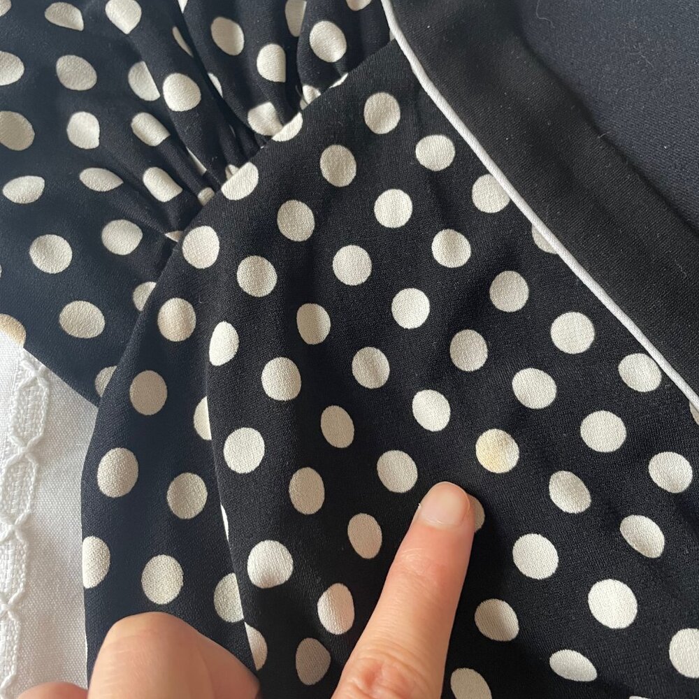 Bellissima Retro Midi Polka Dot V-Neck Dress - Picture 8 of 11